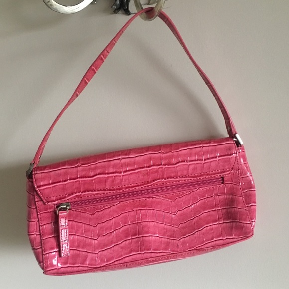 SOLD Pink Snakeskin Handbag - Picture 2 of 4